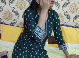 Sex ki bhukhi aurat sexy video HD Indian