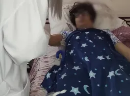 छोटी लड़की की चोदने वाली वीडियो